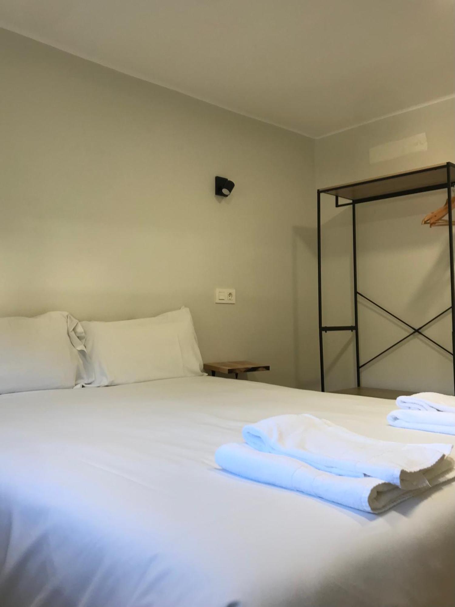Hostal Mindanao Salamanca Exterior photo